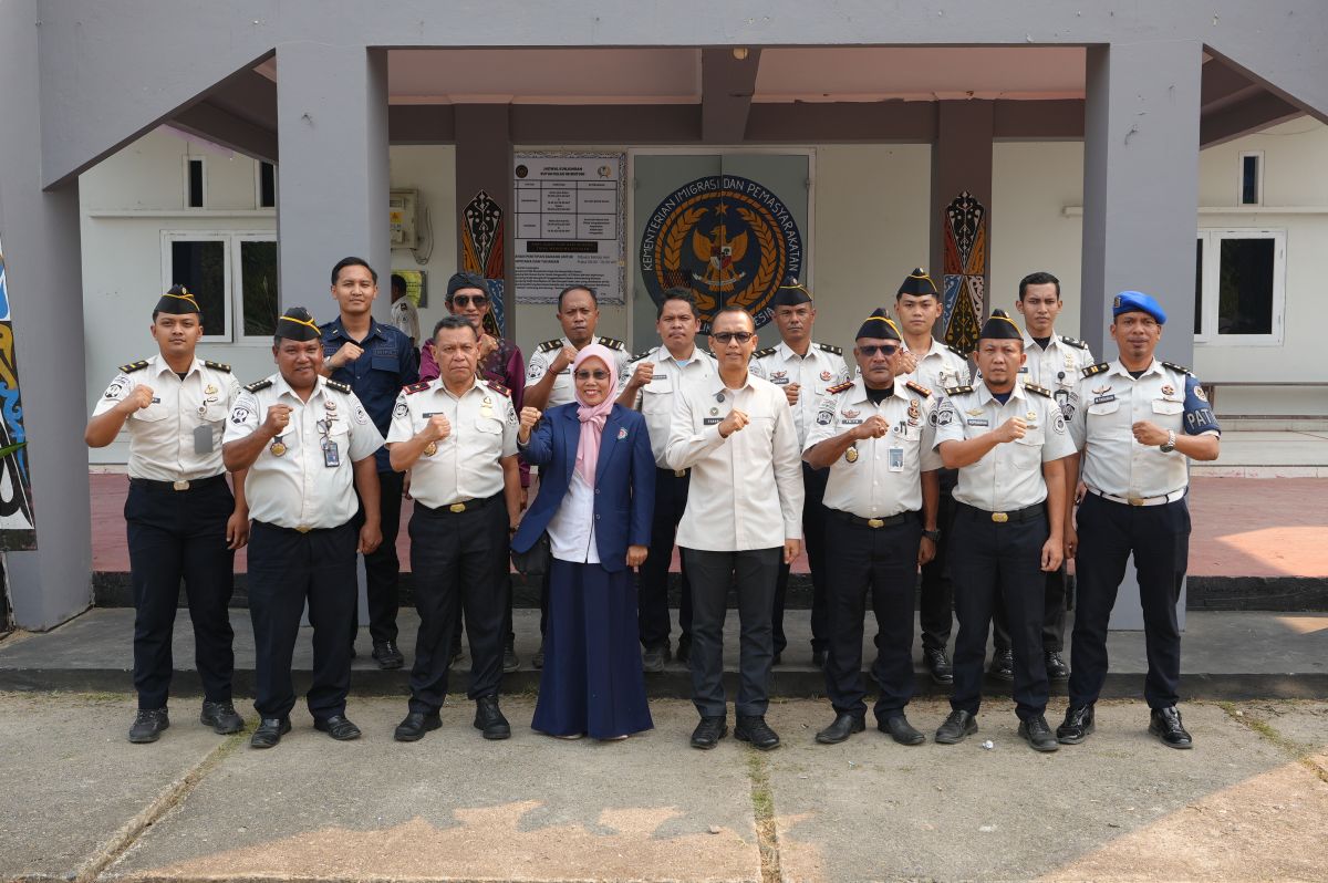 Kakanwil Ditjen Imigrasi Papua Barat Sambut Kunjungan Staf Khusus Menteri Imipas di Manokwari